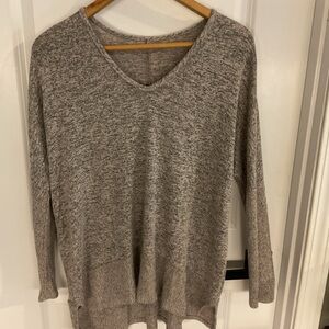 V-Neck Long Sleeve A-Line Oversized Tunic Sweater - Gray Black - Ladies Size Med